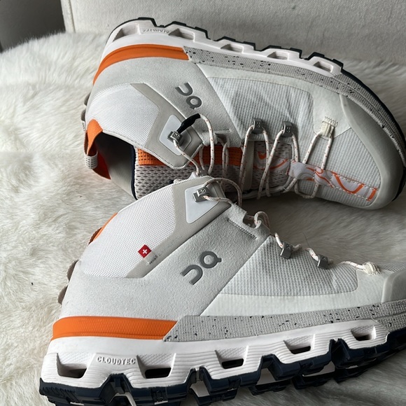 On Running Cloudtrax Water Repellent Hiking Shoe (Women)Frost white - Picture 13 of 15